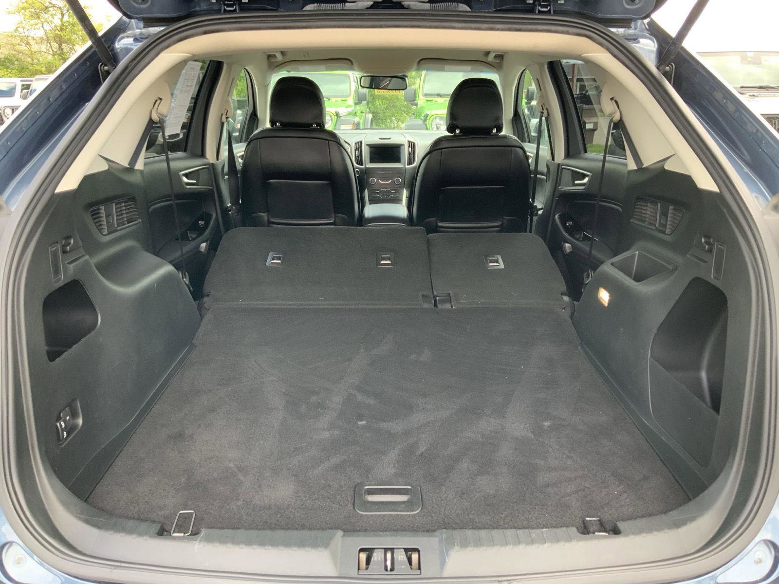 Used 2019 Ford Edge SEL w/ Equipment Group 201A AWD/4WD image 11