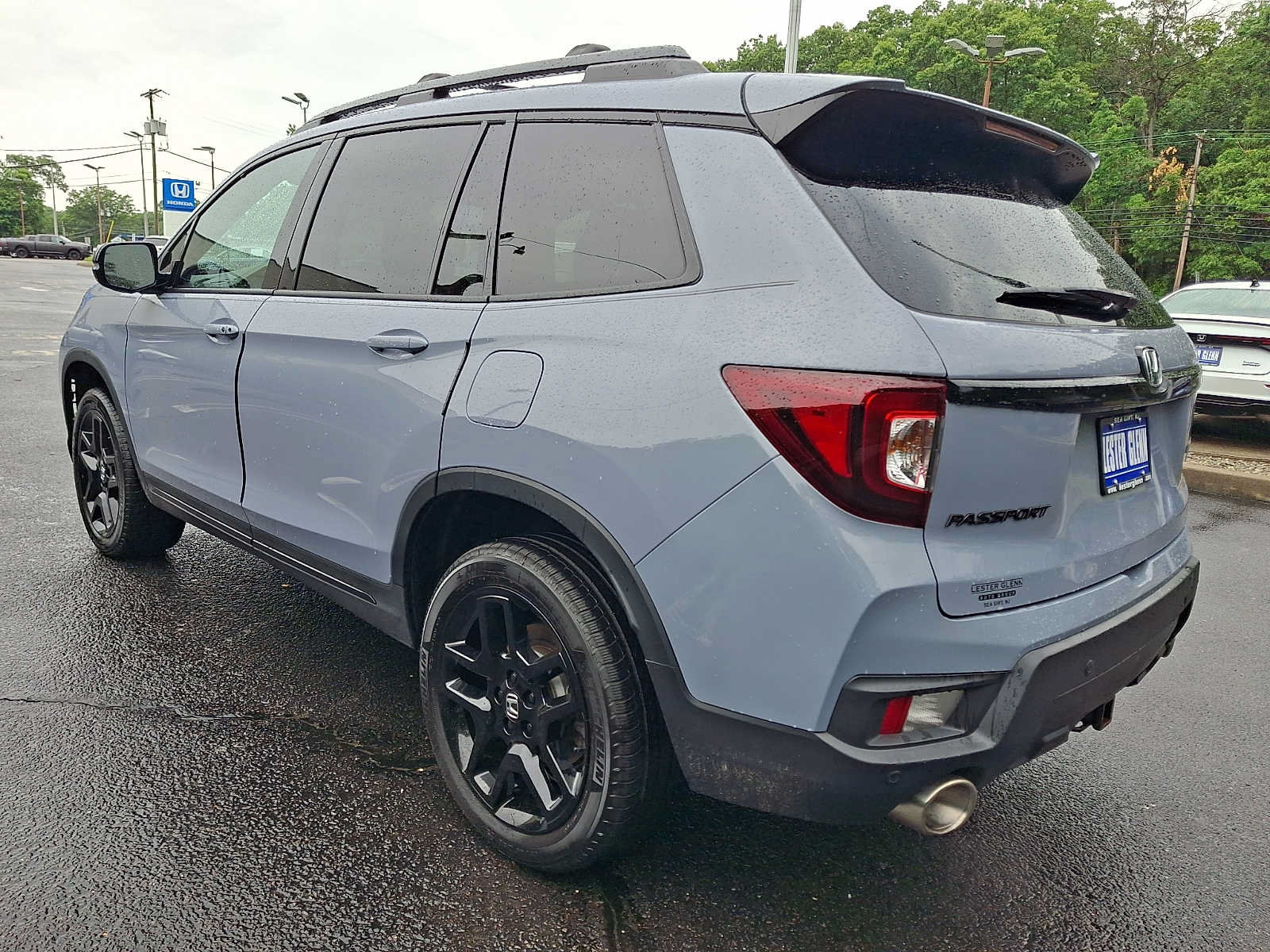 Certified 2025 Honda Passport Black Edition image 4