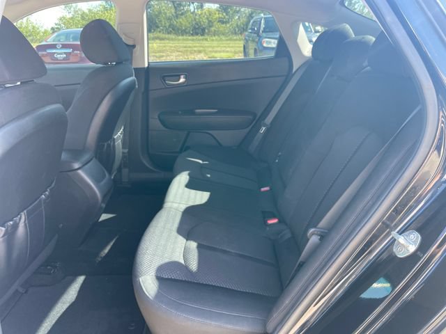 Used 2018 Kia Optima LX w/ 17" Alloy Wheels Package FWD image 28