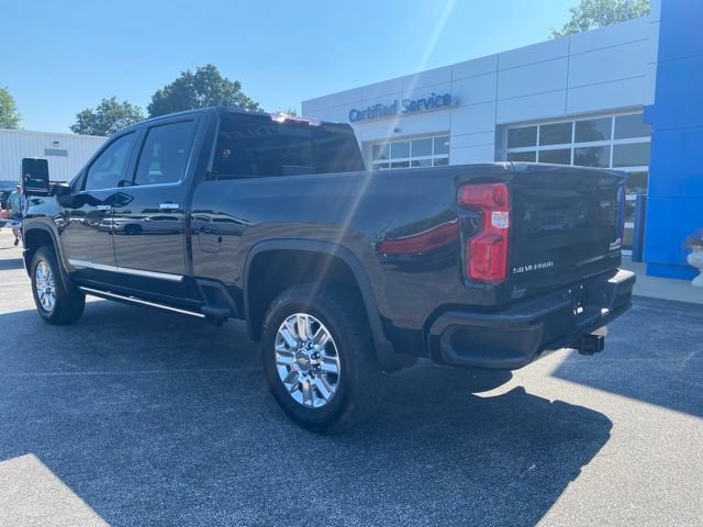 Used 2024 Chevrolet Silverado 2500 High Country AWD/4WD image 3
