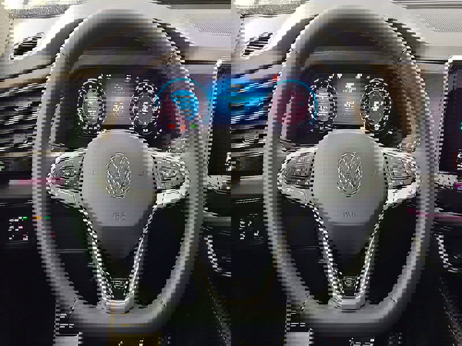 New 2026 Volkswagen Atlas SEL Premium R-Line image 24