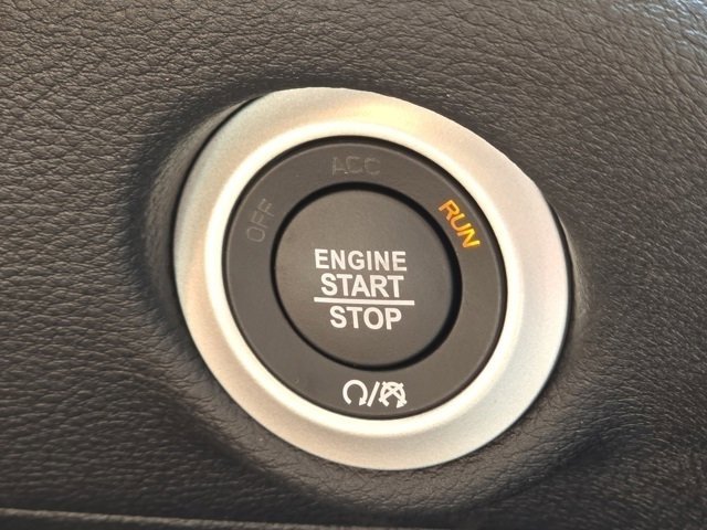 New 2026 Chrysler Pacifica Select image 14
