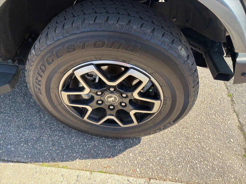Used 2024 Ford Bronco Outer Banks image 23