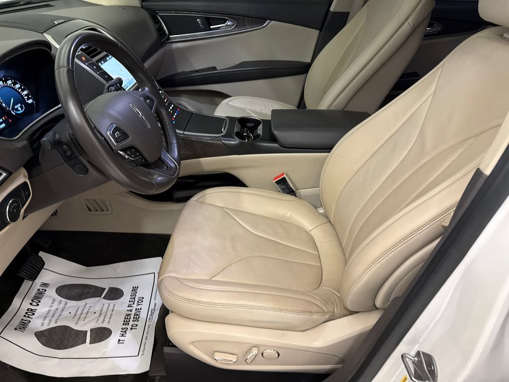 Used 2016 Lincoln MKX Reserve FWD image 18