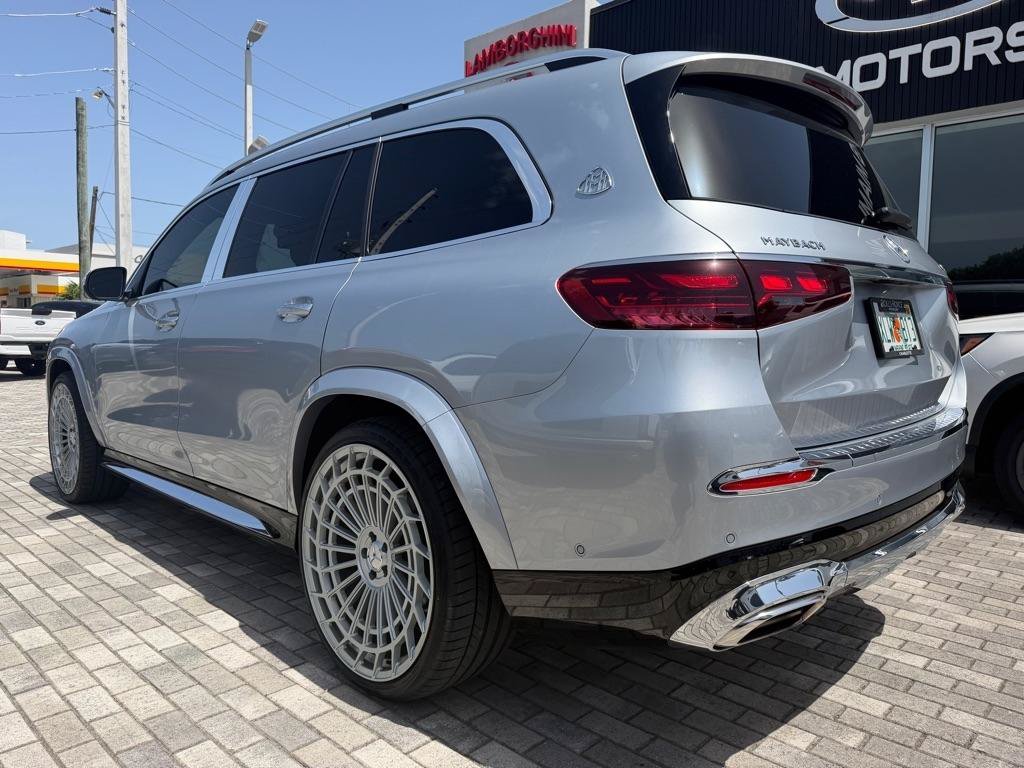 Used 2024 Mercedes-Benz Maybach GLS 600 4MATIC image 9