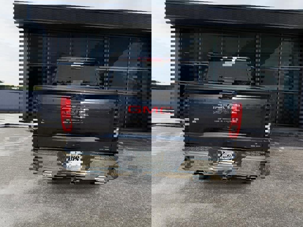 New 2026 GMC Sierra 1500 SLE image 6