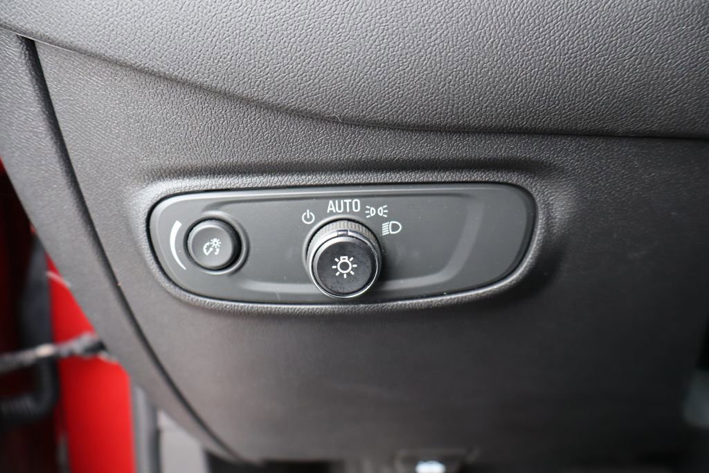 Used 2024 Chevrolet Equinox LT w/ LPO, Floor Liner Package image 11