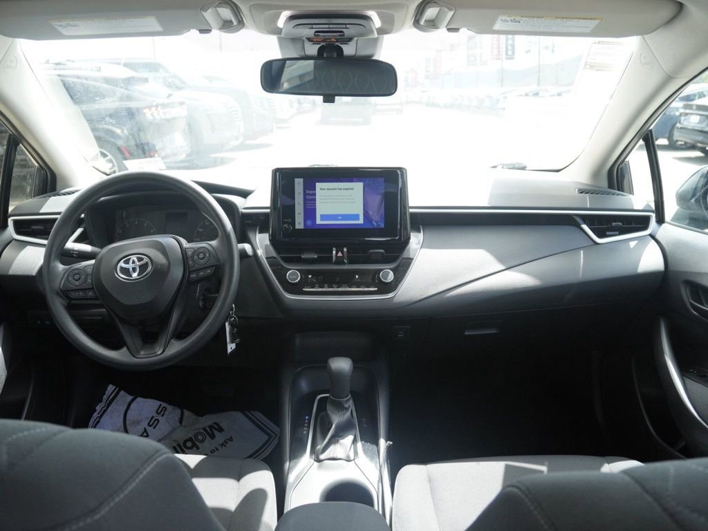Used 2025 Toyota Corolla LE image 19