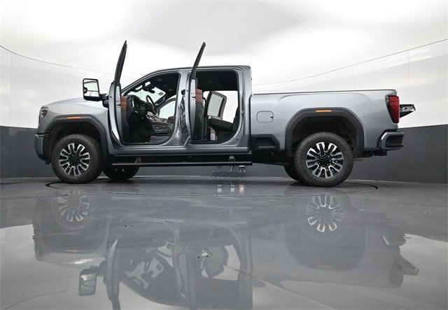 New 2026 GMC Sierra 3500 Denali Ultimate image 34