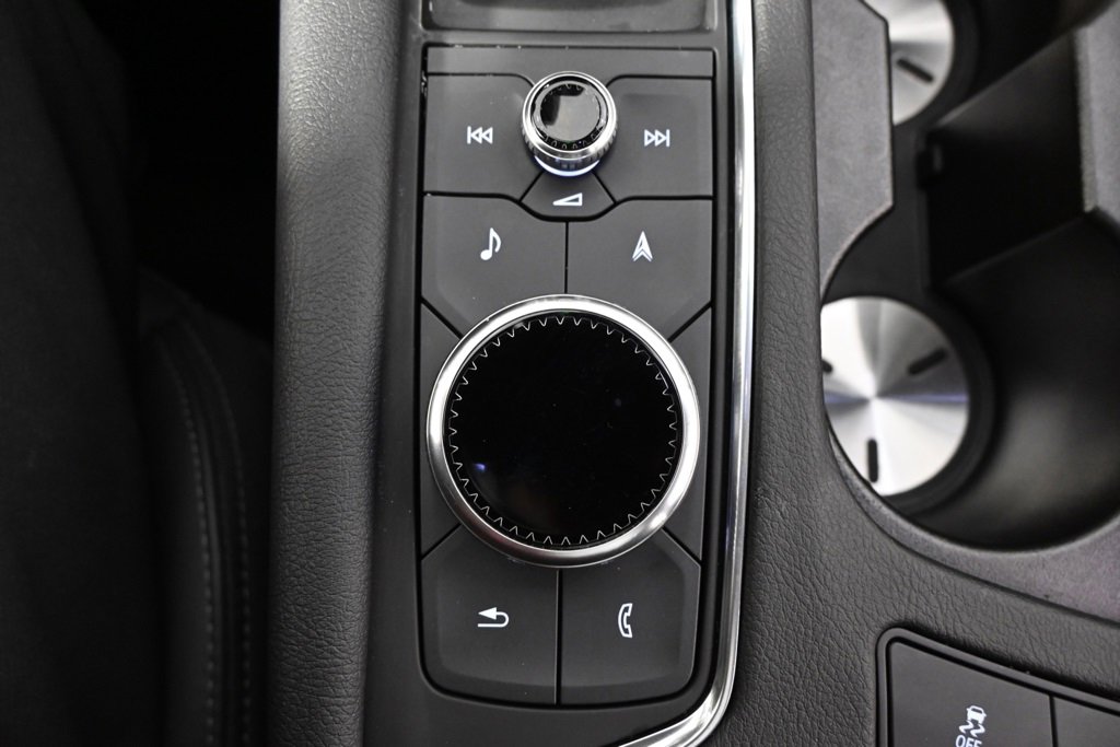 Certified 2025 Cadillac XT6 Sport w/ Technology Package image 35