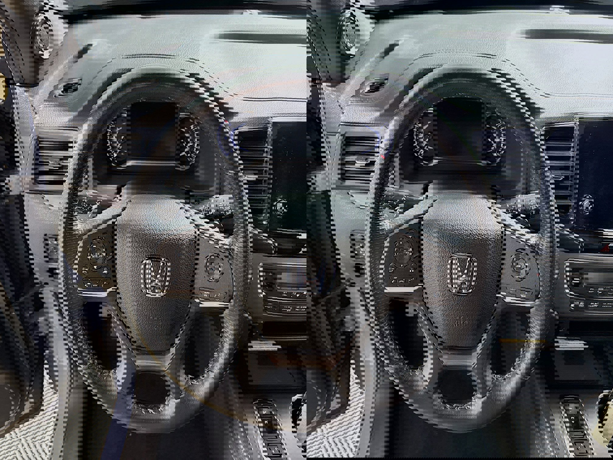 Used 2022 Honda Passport EX-L image 16