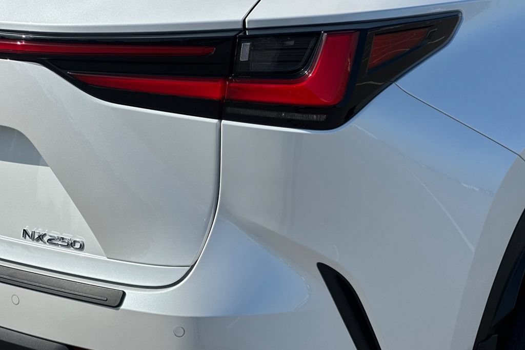 Used 2025 Lexus NX 250 FWD image 26