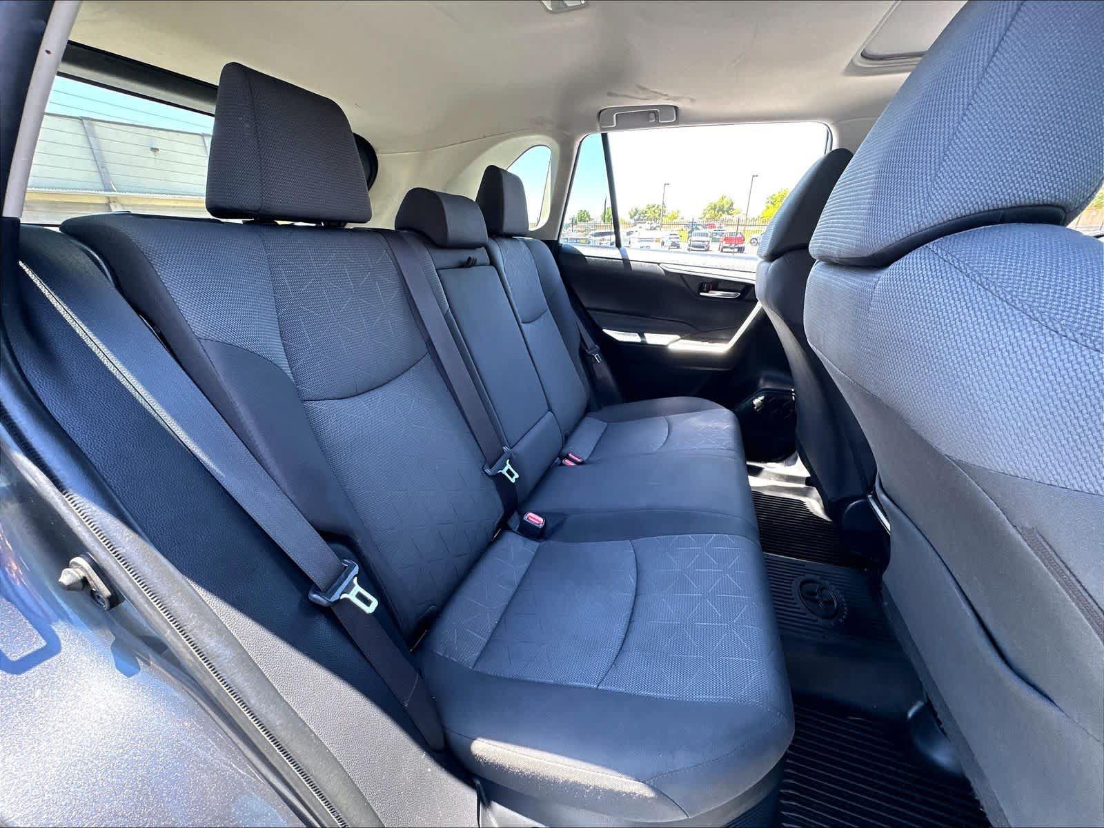 Used 2019 Toyota RAV4 XLE w/ Convenience Package AWD/4WD image 30