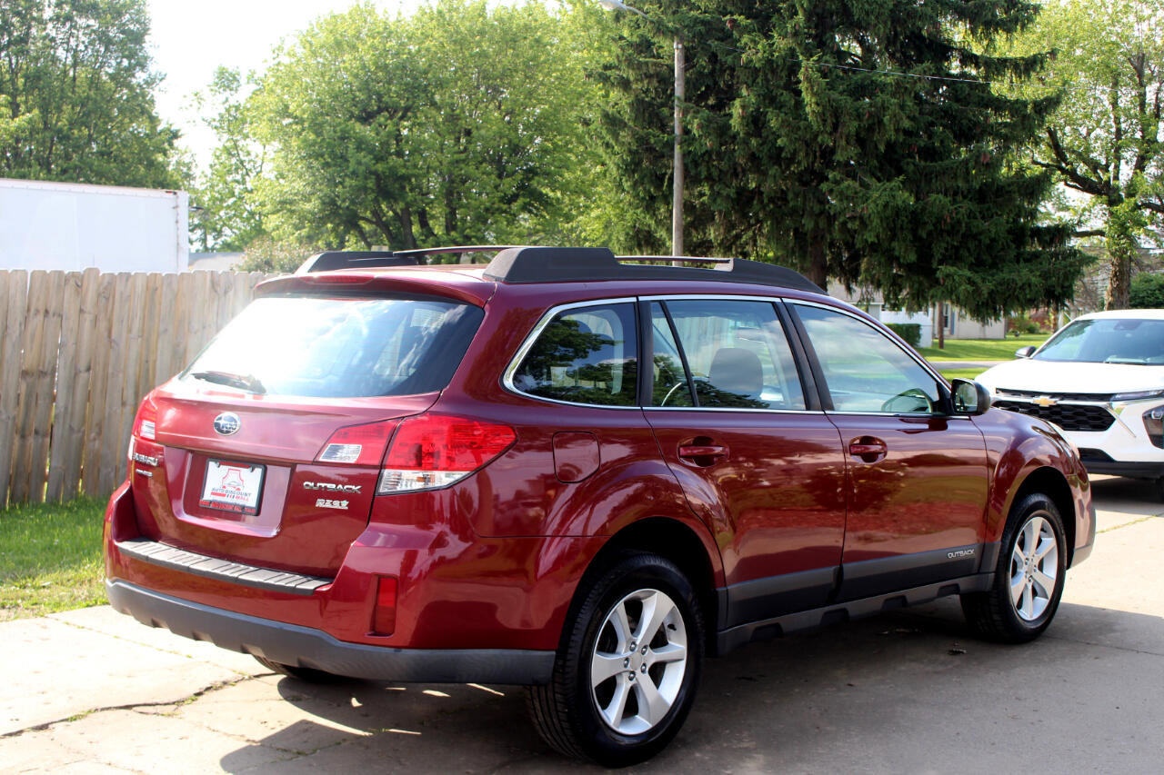 Used 2014 Subaru Outback 2.5i w/ Alloy Wheel Package image 9
