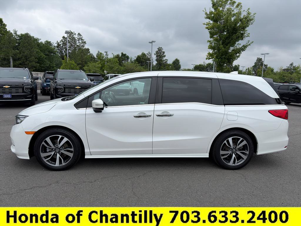 Certified 2024 Honda Odyssey Touring image 4