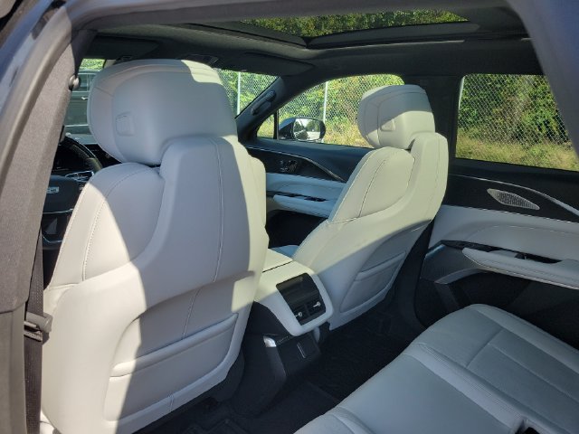 Certified 2024 Cadillac Lyriq Sport AWD/4WD image 29