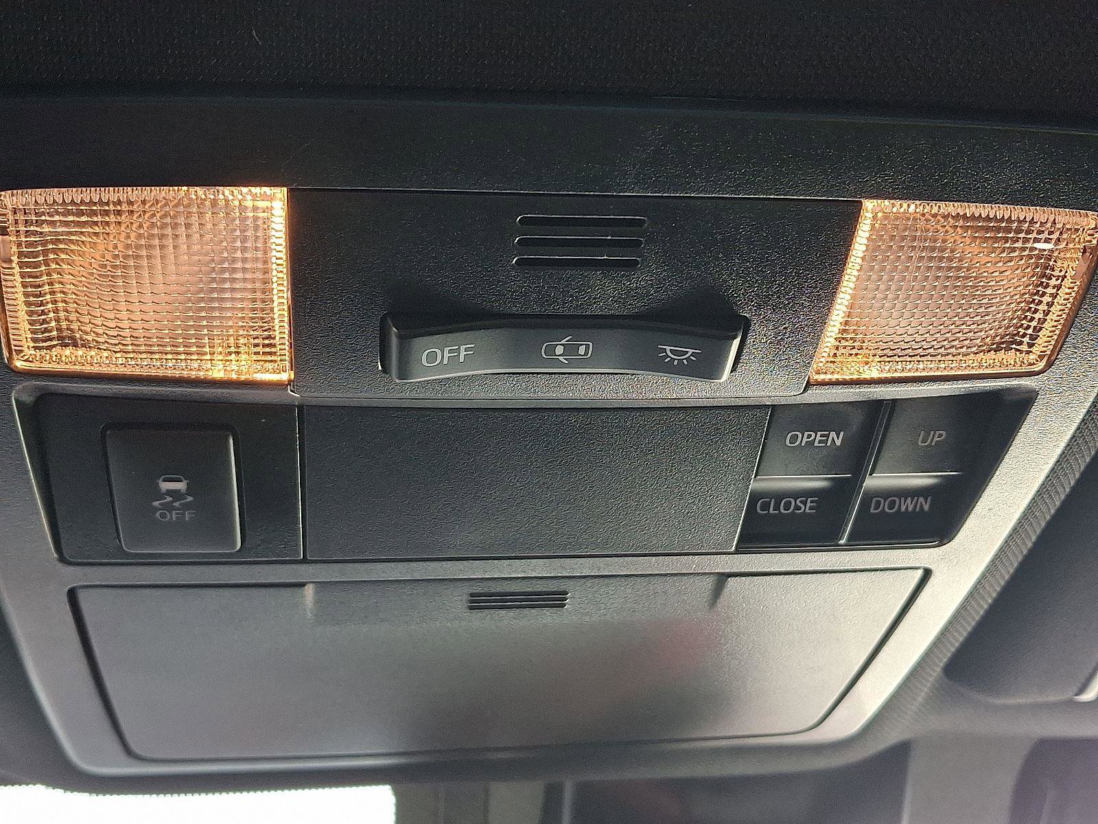 Used 2018 Toyota Tacoma Limited image 26