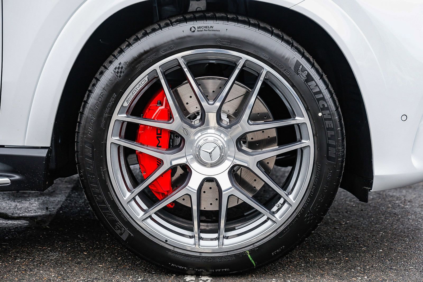 New 2026 Mercedes-Benz GLE 63 AMG S image 9