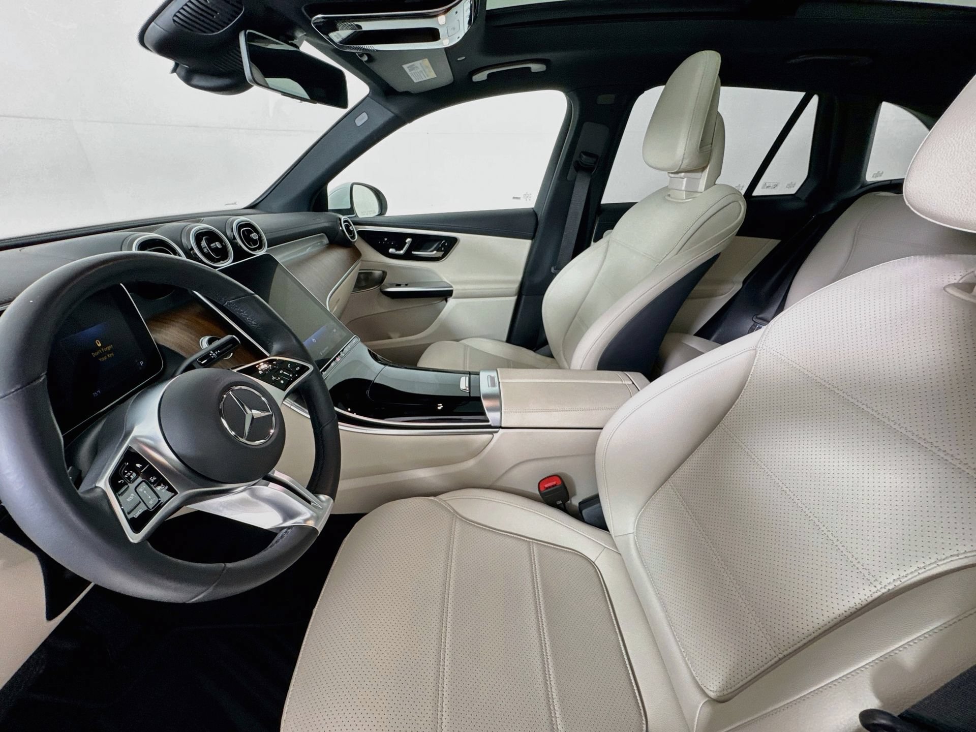 Certified 2023 Mercedes-Benz GLC 300 4MATIC image 23