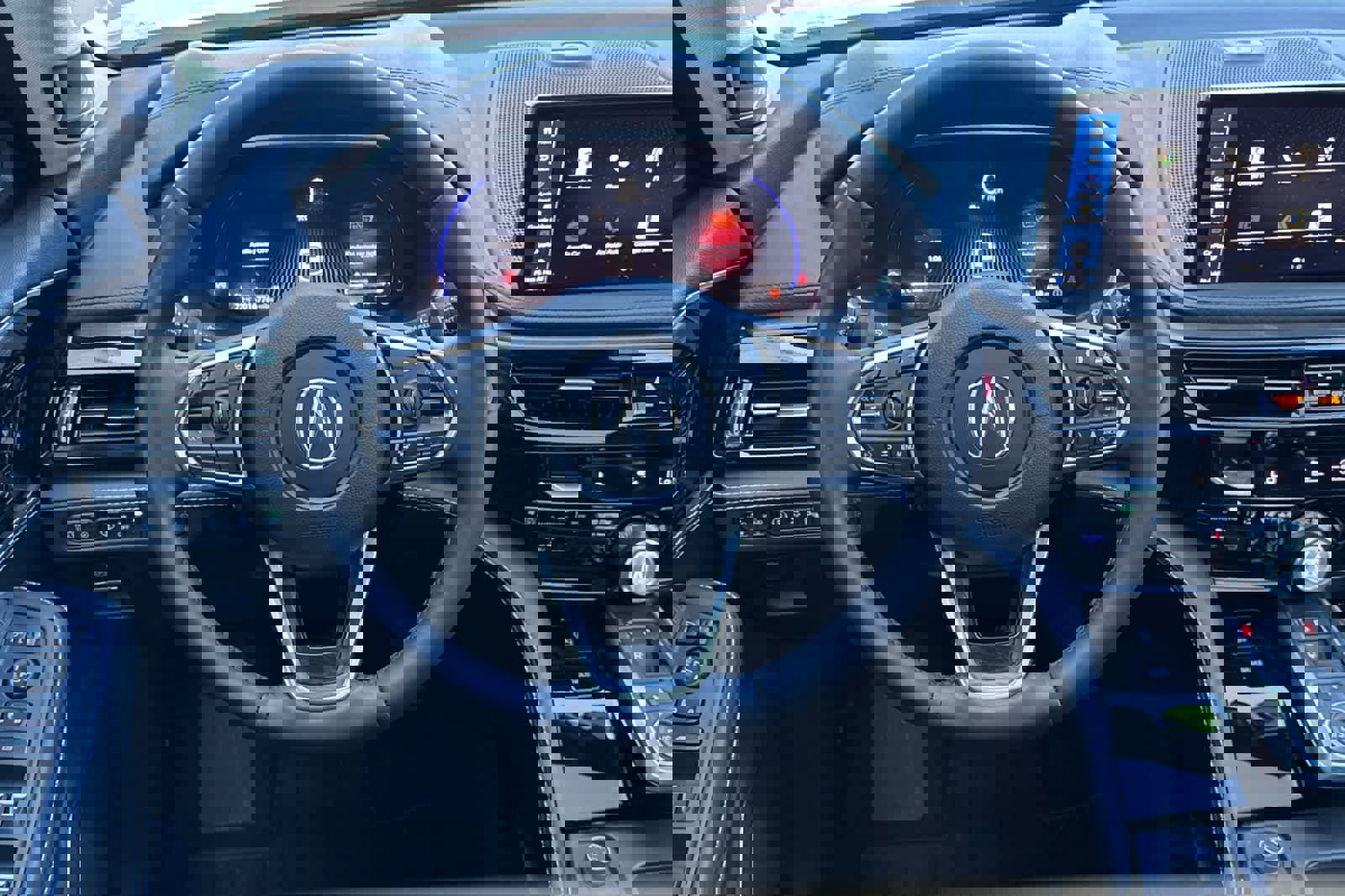 Certified 2025 Acura MDX SH-AWD w/ Advance Package image 13