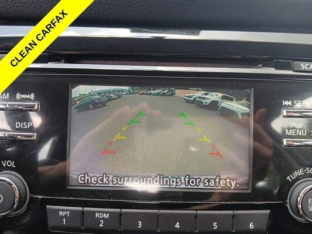Used 2017 Nissan Rogue S AWD/4WD image 16
