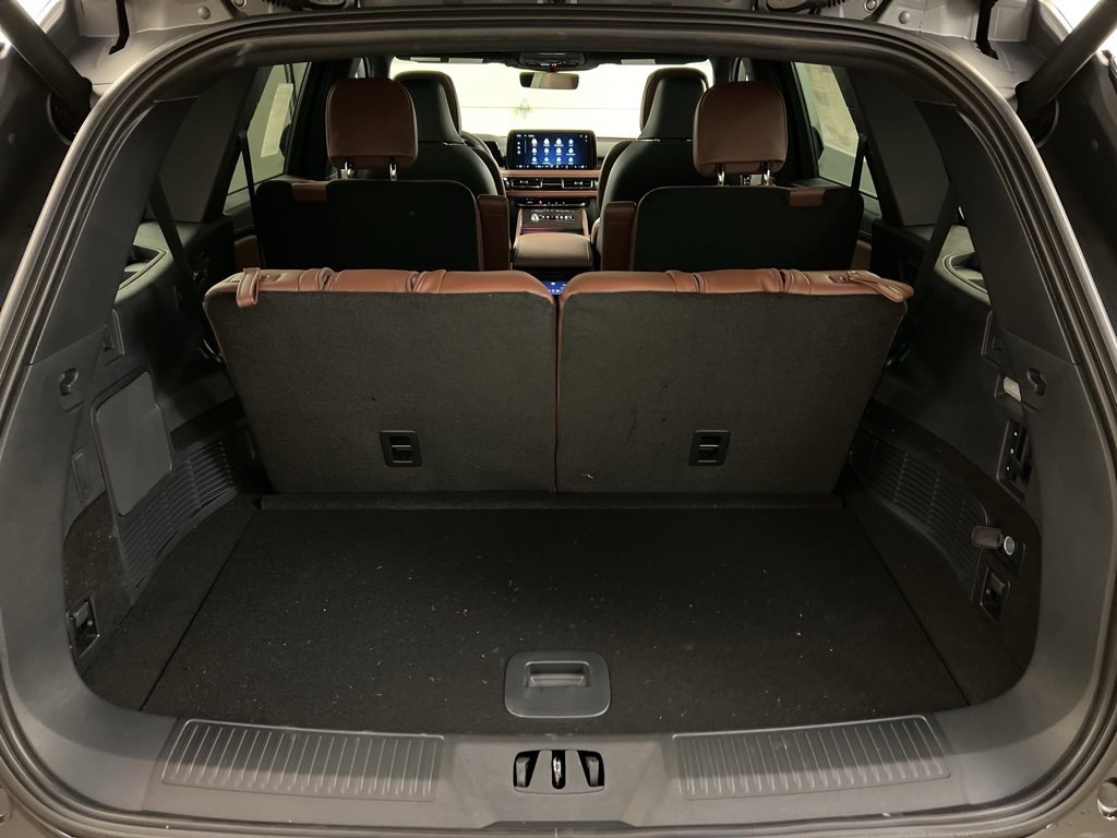 Used 2025 Lincoln Aviator Reserve w/ Equipment Group 201A image 40