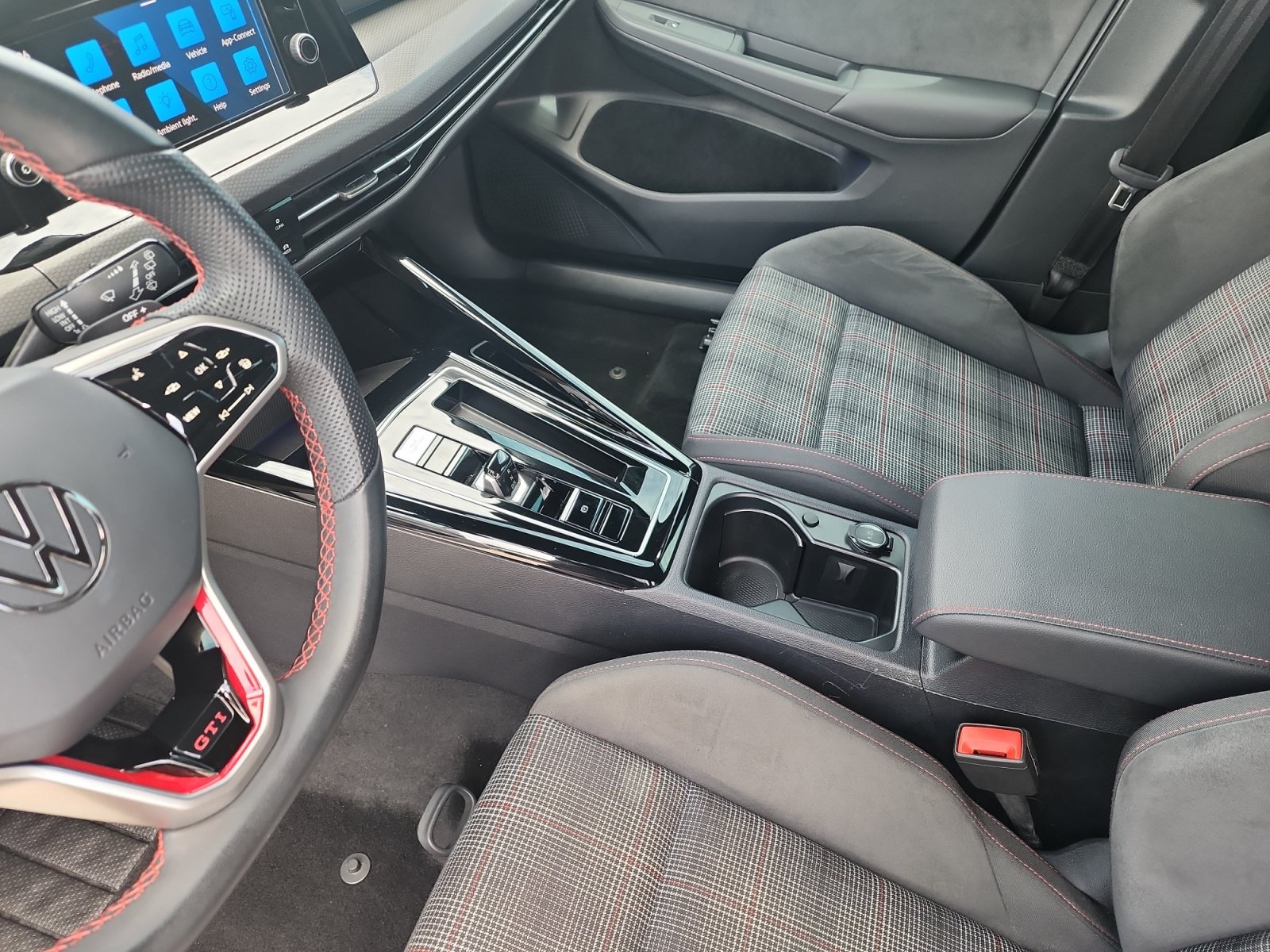 Certified 2024 Volkswagen GTI S FWD image 15