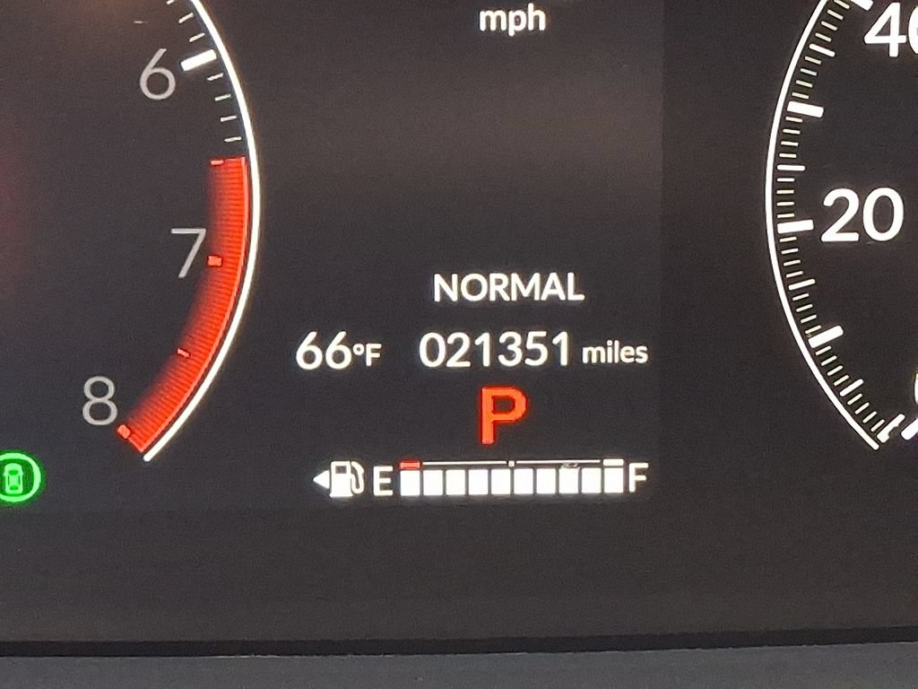 Used 2025 Honda Pilot TrailSport image 20
