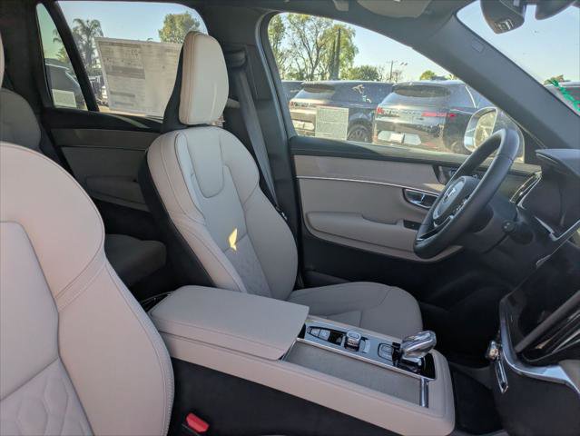 New 2026 Volvo XC90 B6 Plus w/ Protection Package Premier image 14