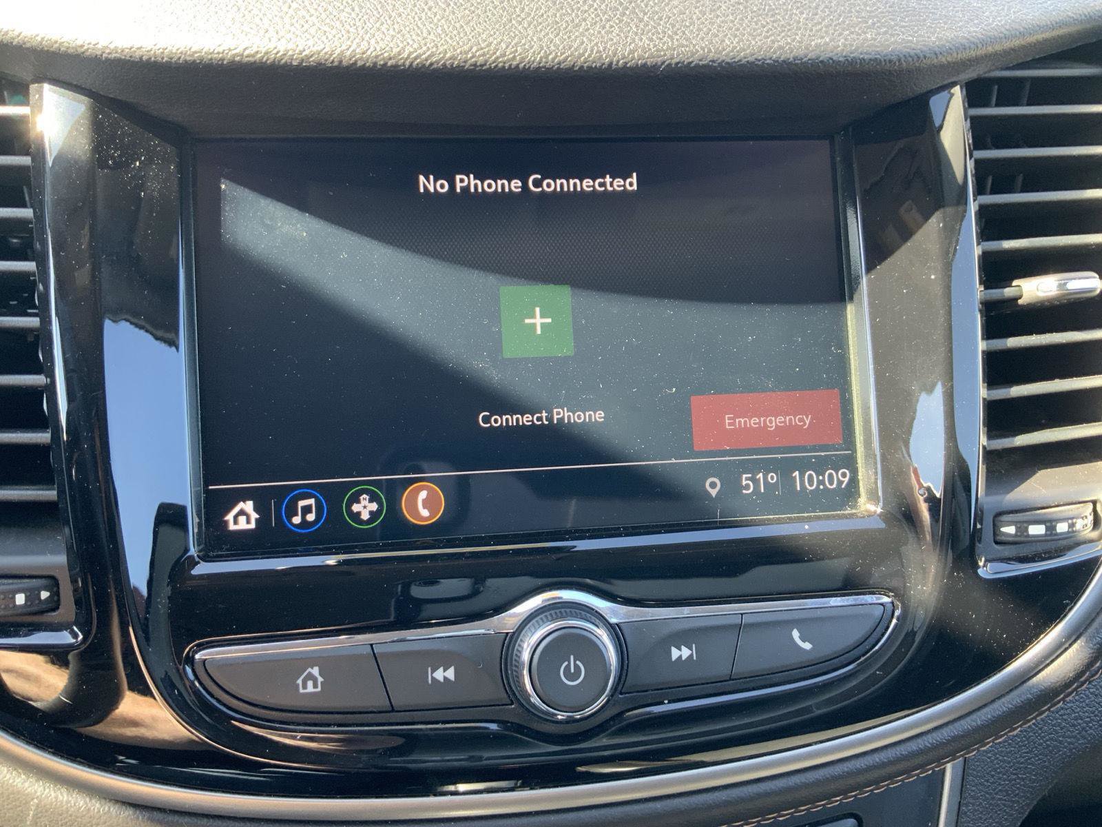 Used 2018 Chevrolet Trax LT w/ LT Convenience Package FWD image 34