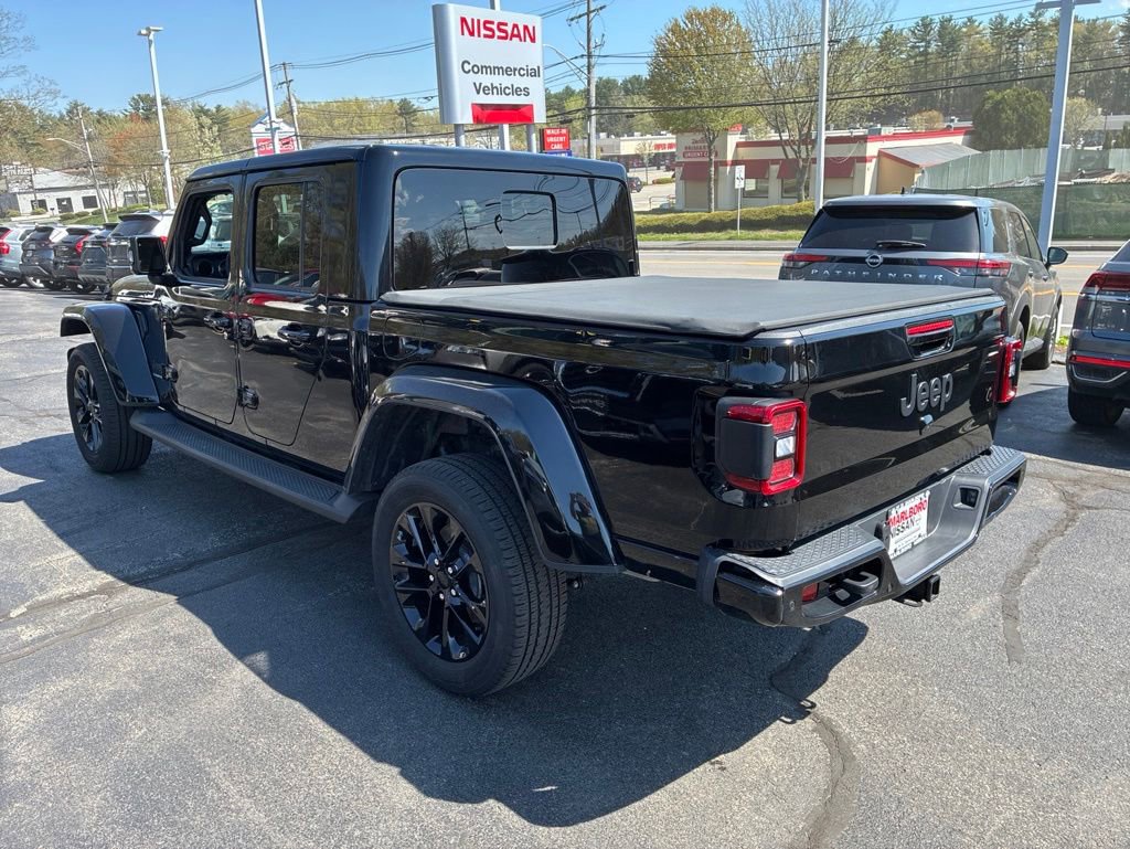 Used 2023 Jeep Gladiator Overland AWD/4WD image 5