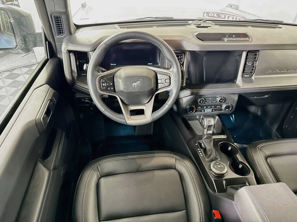Used 2025 Ford Bronco Big Bend AWD/4WD image 3