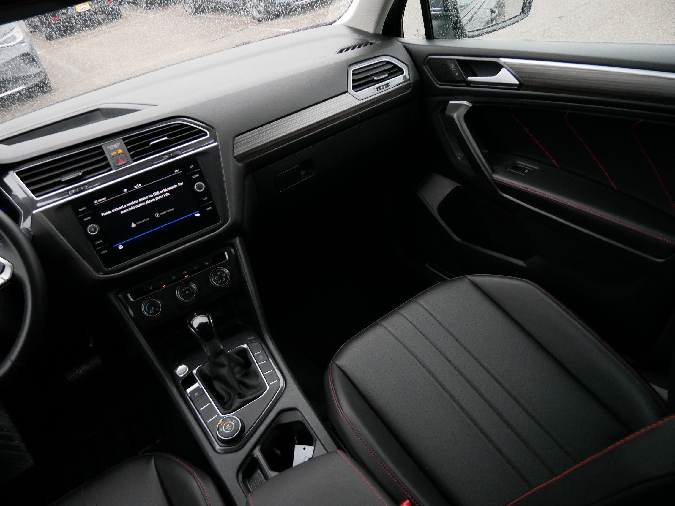 Certified 2024 Volkswagen Tiguan Wolfsburg Edition AWD/4WD image 11
