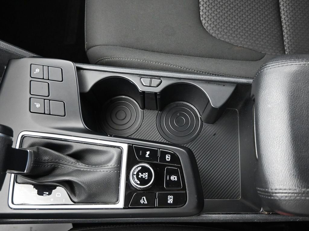 Used 2024 Kia Sportage LX image 37