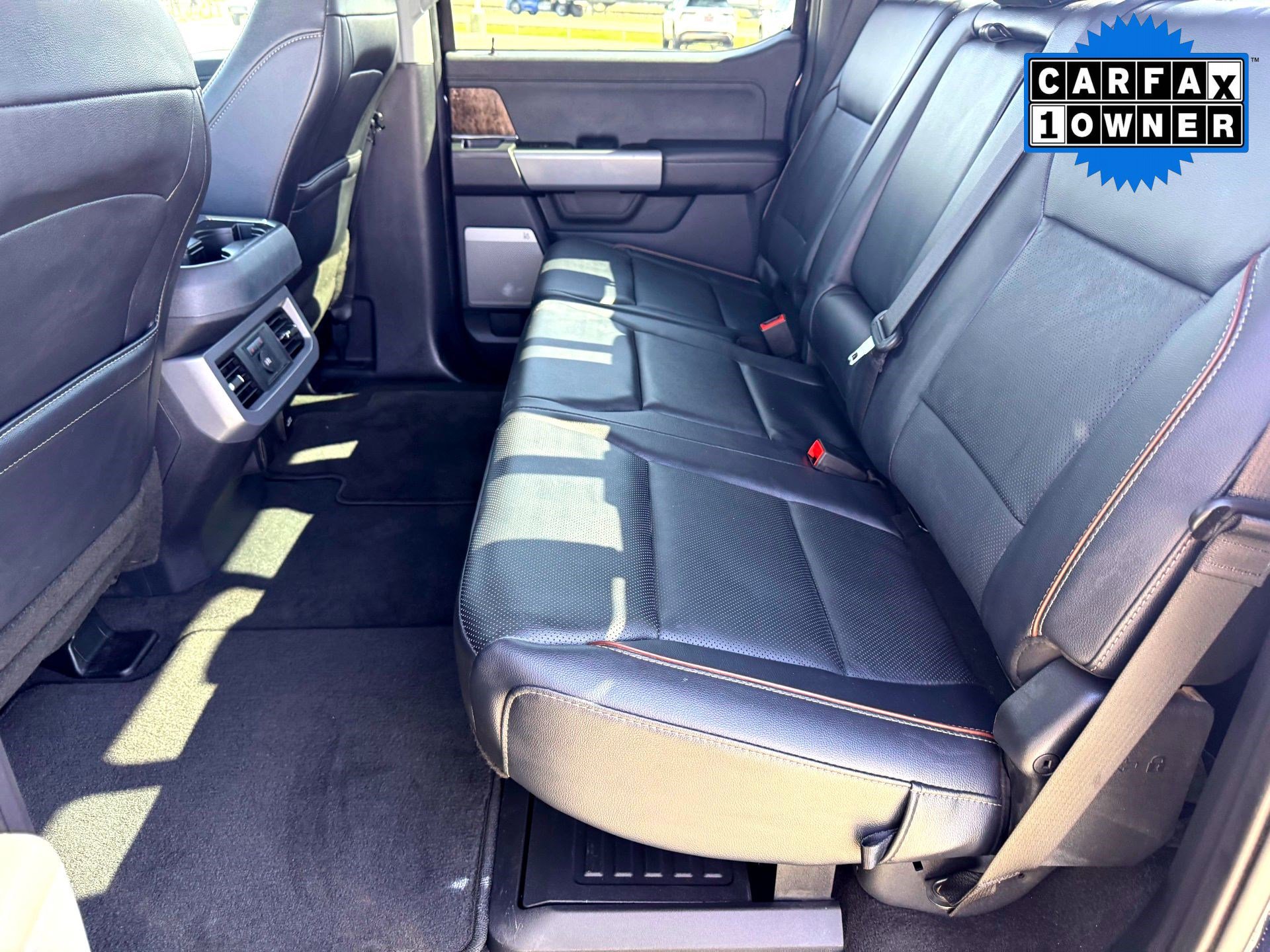 Used 2024 Ford F250 Lariat image 18