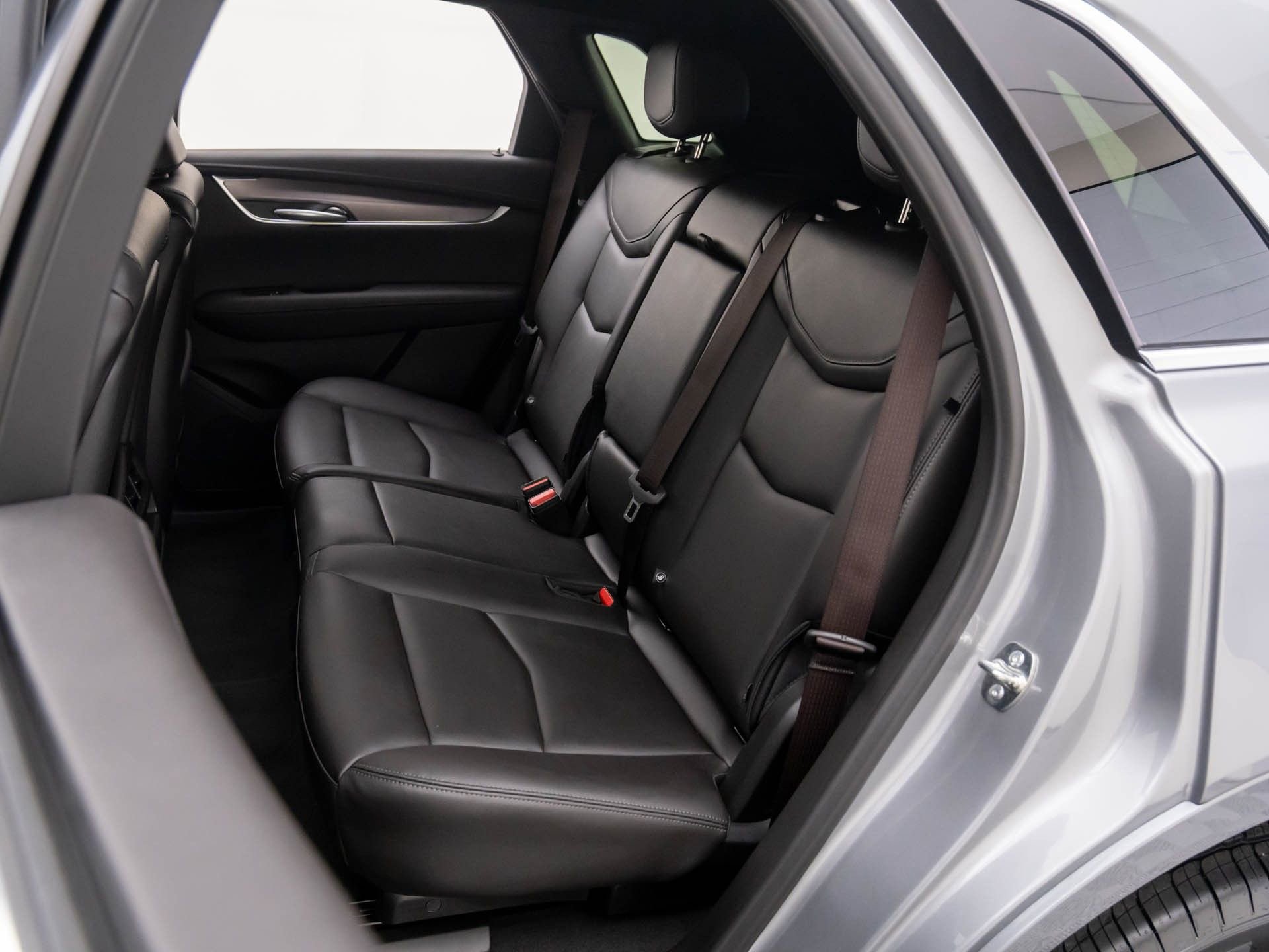 New 2026 Cadillac XT5 Luxury w/ LPO, Floor Liner Package image 18