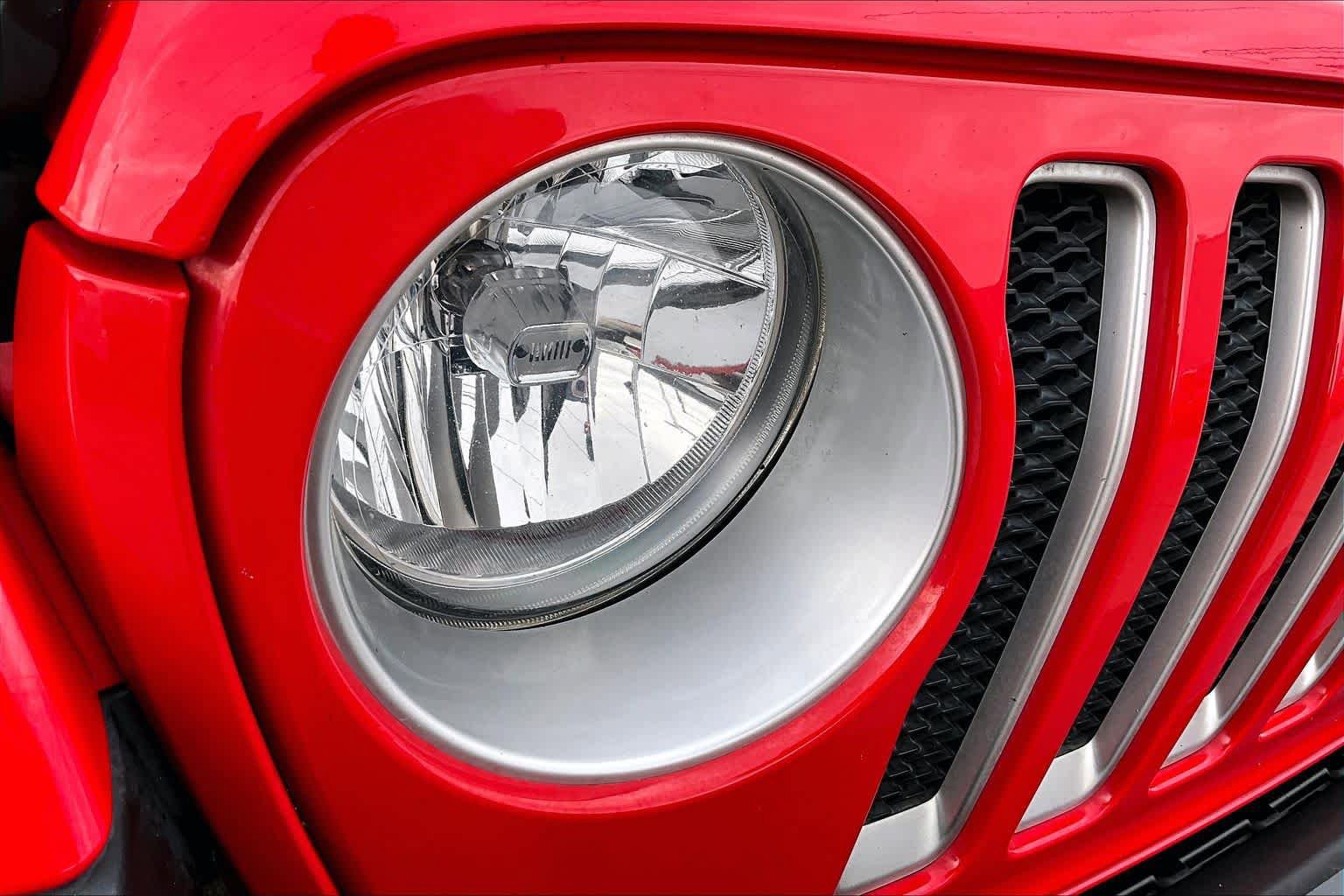 Used 2018 Jeep Wrangler Unlimited Sahara image 26