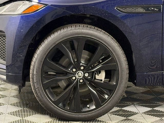 New 2026 Jaguar F-PACE R-Dynamic S AWD/4WD image 13