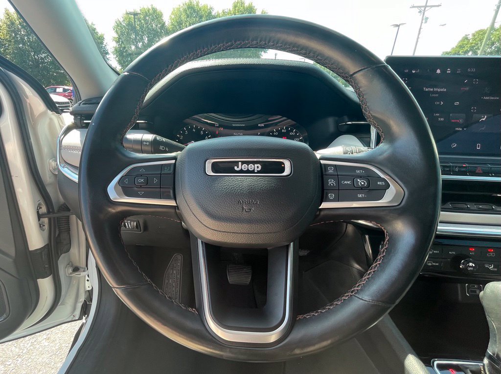 Used 2022 Jeep Compass Limited w/ Sun and Sound Group AWD/4WD image 15