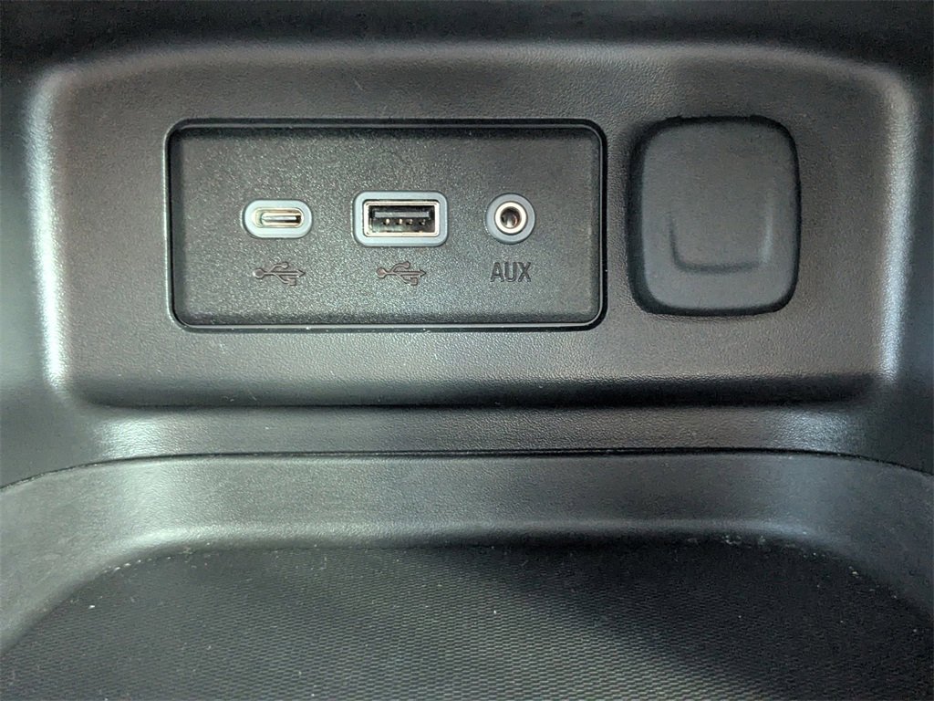 Used 2019 Chevrolet Equinox LT image 18