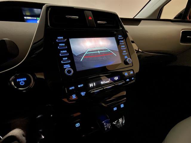 Used 2020 Toyota Prius XLE w/ Advanced Technology Package image 15