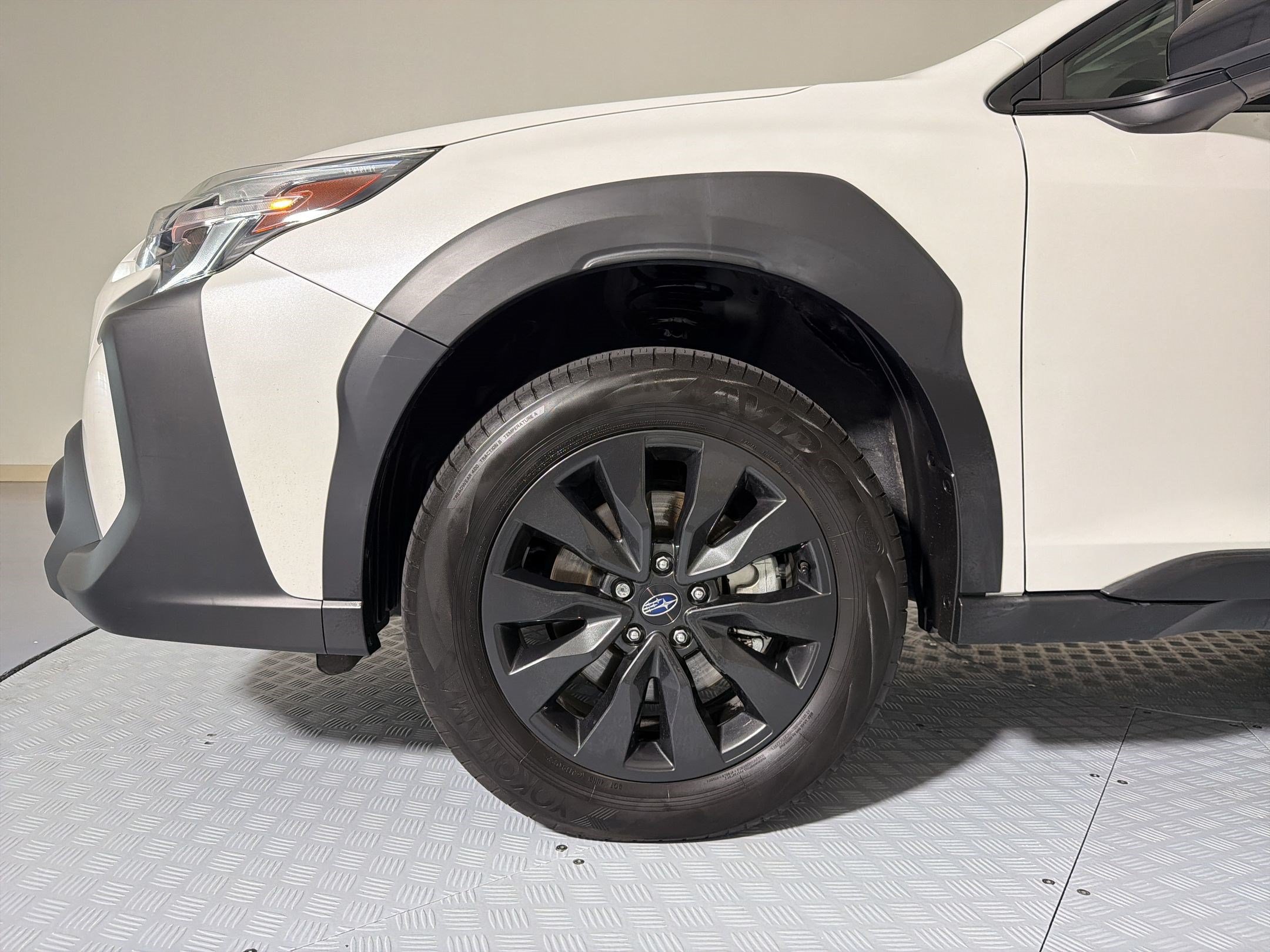 Used 2023 Subaru Outback Onyx Edition AWD/4WD image 11