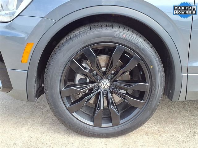 Used 2021 Volkswagen Tiguan SE R-Line image 9