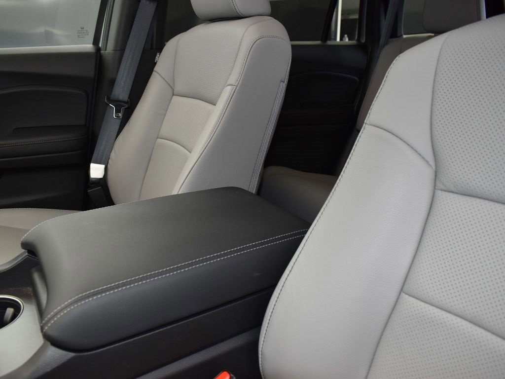 Used 2025 Honda Passport EX-L image 14