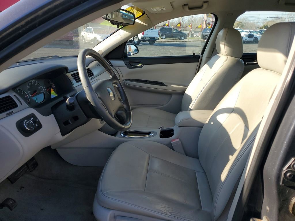 Used 2008 Chevrolet Impala LT w/ Luxury Edition Package image 5