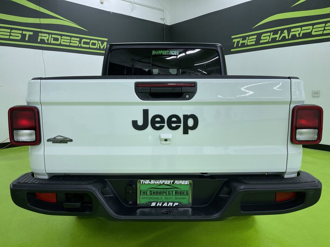 Used 2025 Jeep Gladiator Sport image 8