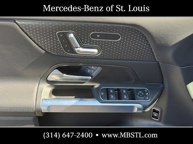 New 2026 Mercedes-Benz GLB 250 4MATIC image 13