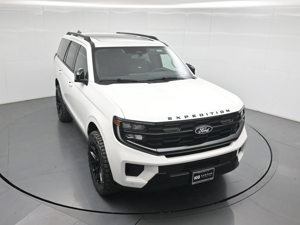 New 2027 Ford Expedition Platinum w/ Stealth Appearance Package AWD/4WD image 32