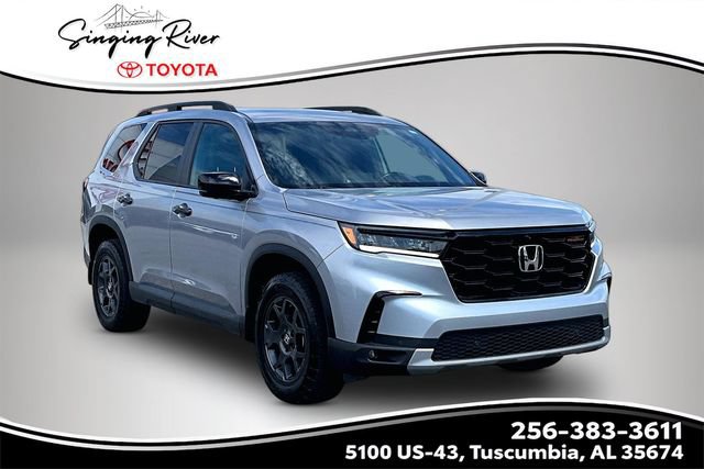 Used 2025 Honda Pilot TrailSport