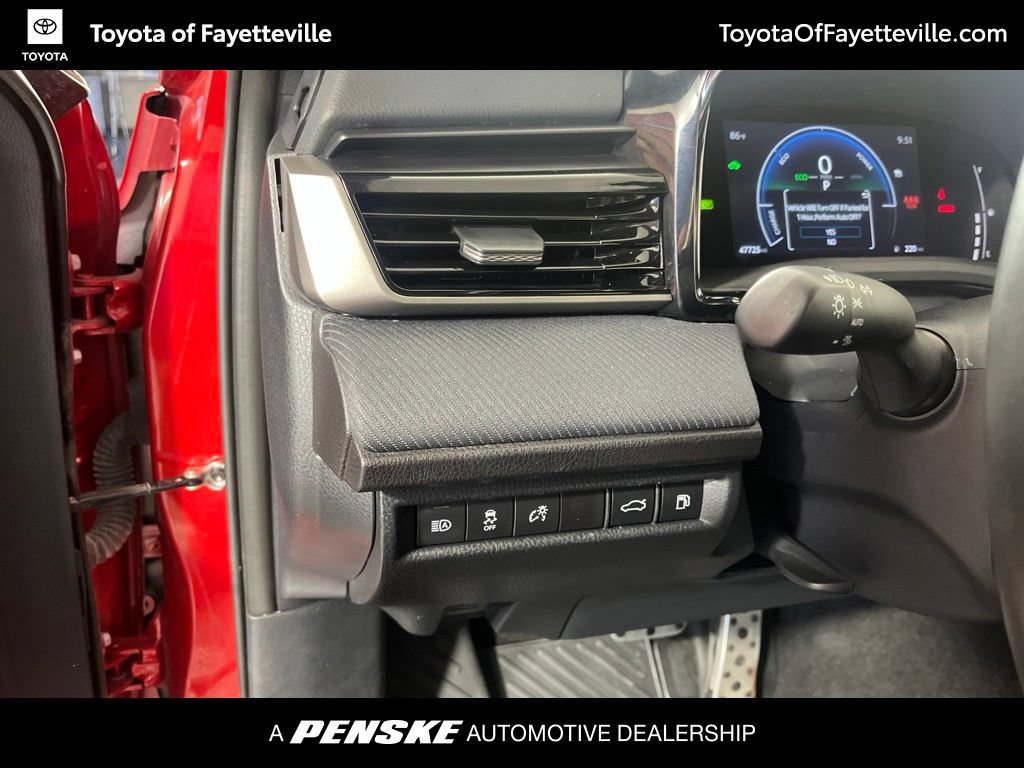 Certified 2025 Toyota Camry SE FWD image 27